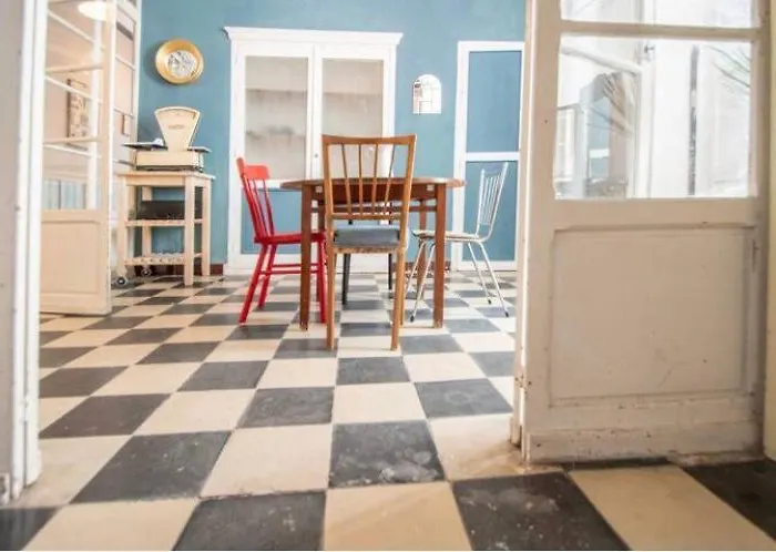 La Moderna Apartment *